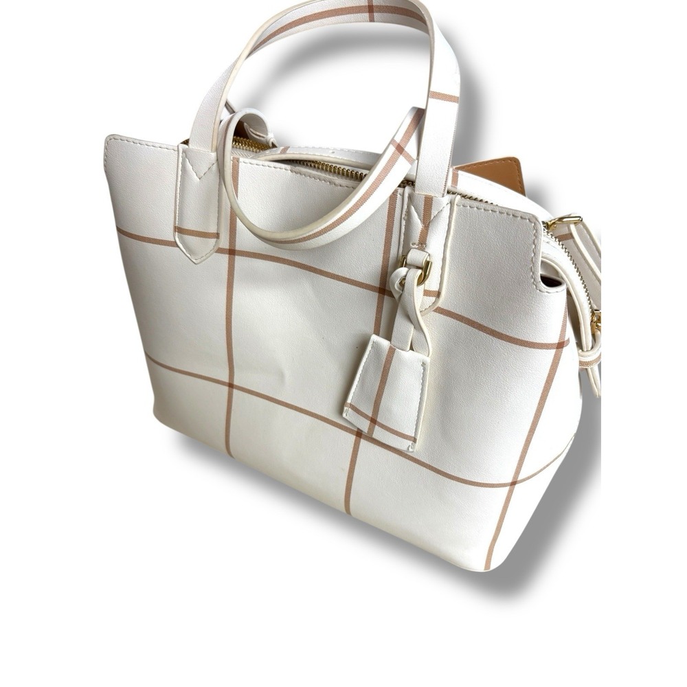 A New‎ Day -  Cream/tan  - Shoulder bag With strap - Gold Hardware